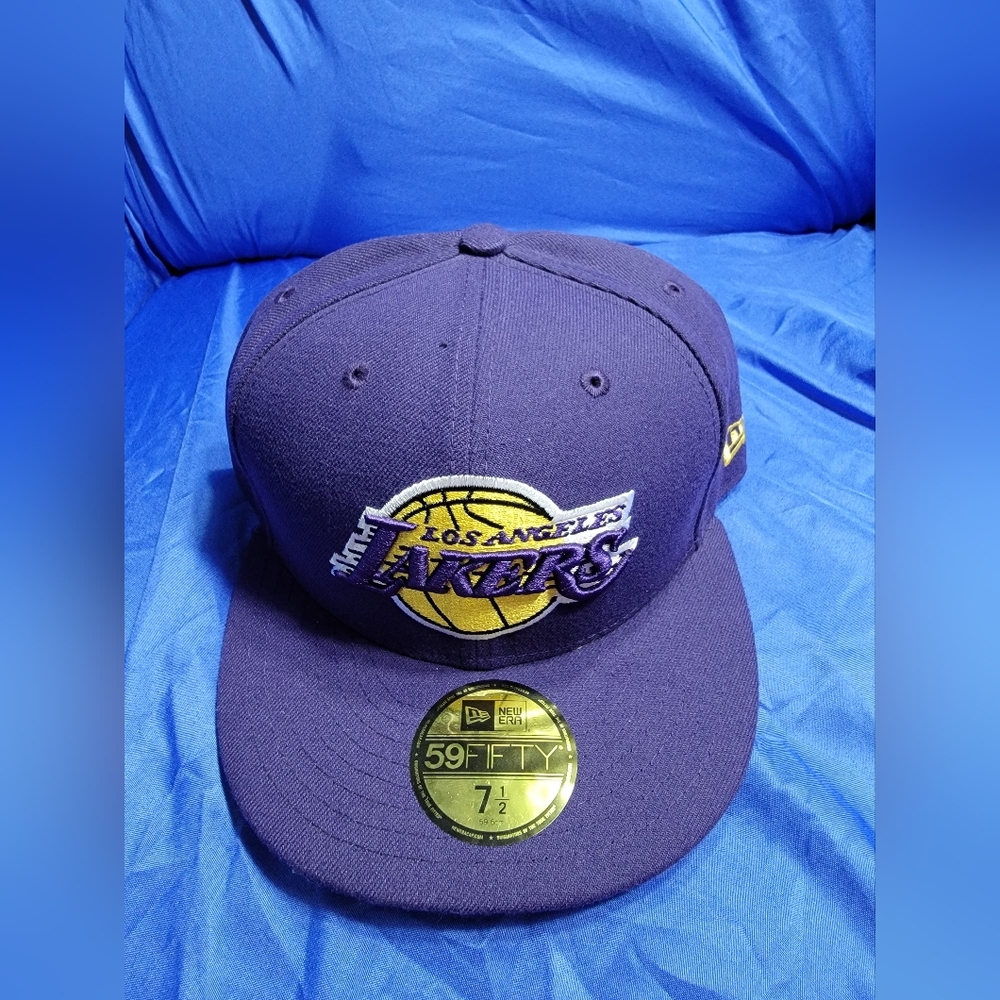 Los Angeles Lakers Hat Cap Fitted Mens 7 1/2 purple New Era 59Fifty Basketball